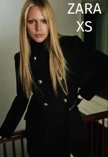 새상품급 ZARA 골드 버튼 울 코트 사이즈 XS