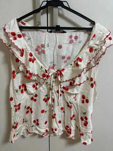 nobody's child 딸기 무늬 슬리브리스 상의 UK16
