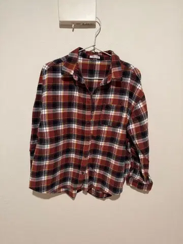 체크 무늬 긴팔 셔츠