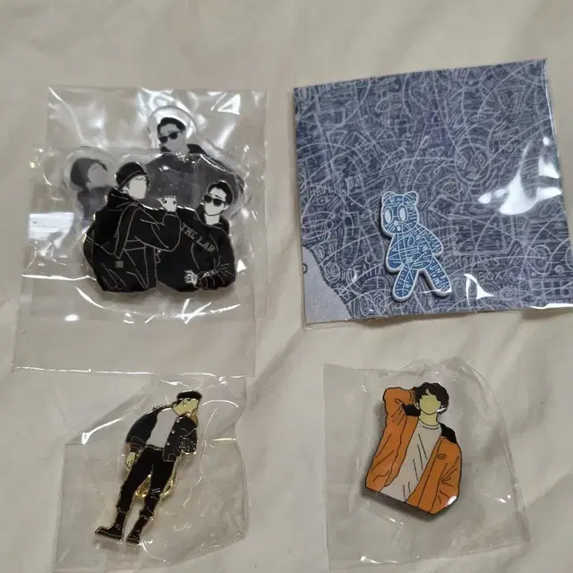방탄 BTS 비공굿 금속뱃지 양도 지민정국 슈가 제이홉 노랑정국 세트