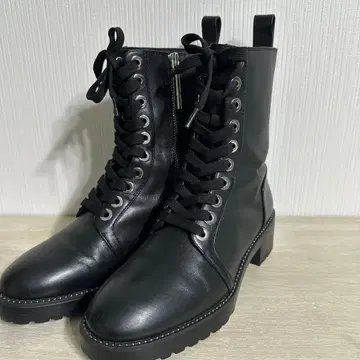 ZARA 레이스업 가죽 숏부츠 24cm
