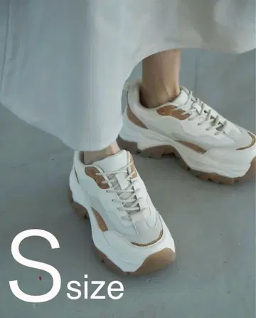 mysa closet 다나카 리나 다트 스니커즈 S 사이즈