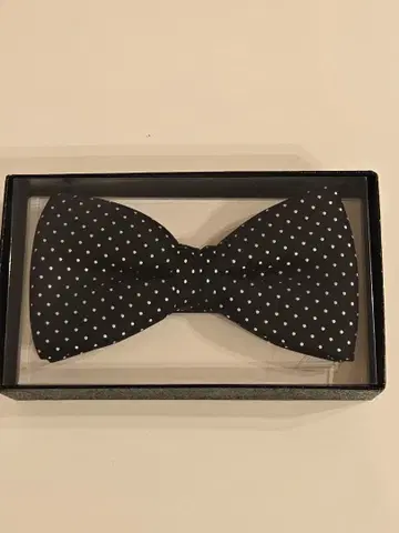 블랙 도트 나비 넥타이 유나이티드 애로우즈