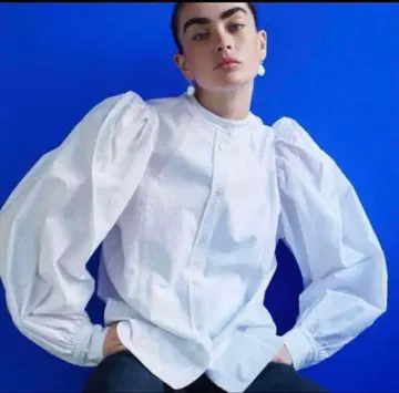 새상품급 LUDLOW 라들로 블라우스 긴팔