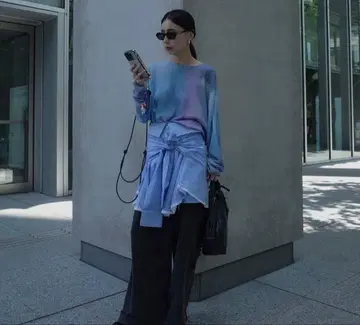 새상품 Ameri DULL GRADATION PRINT KNIT TOP