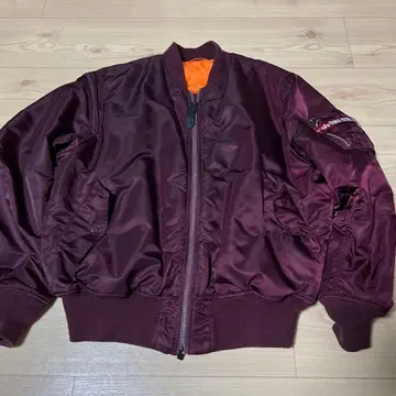 ALPHA INDUSTRIES MA-1 플라이트 자켓 보르도