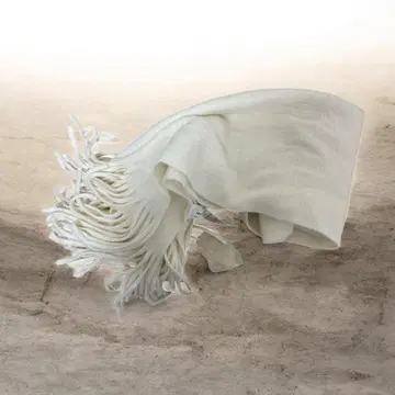 화이트 프린지 머플러