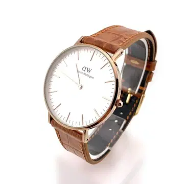 7-3766 Daniel Wellington B7