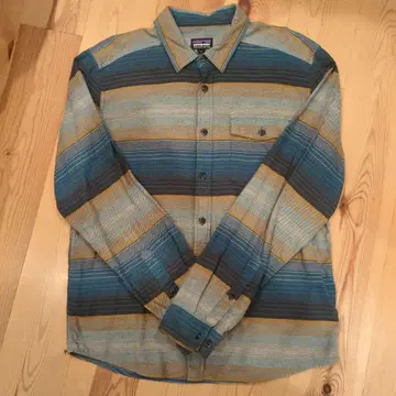 파타고니아 라이트웨이트 피오르드 플란넬 셔츠 S 사이즈