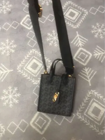 마이클코어스 네이비 숄더백