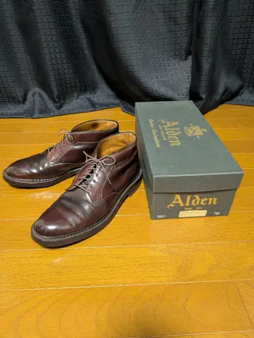 ALDEN 알든 8627 6아이렛 처카 부츠 사이즈 7.5E