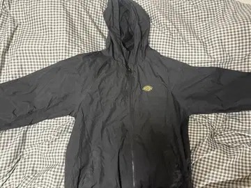 Dickies 블랙 후드 부착 나일론 자켓