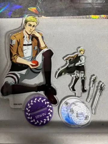 진격의 거인 엘빈 아크릴 스탠드