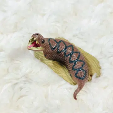 인기 위협하는 츠치노코 츠치노코 피규어 리얼 뱀 헤비 UMA