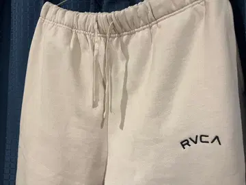 [ 미사용 새상품 ] RVCA 맨투맨 바지