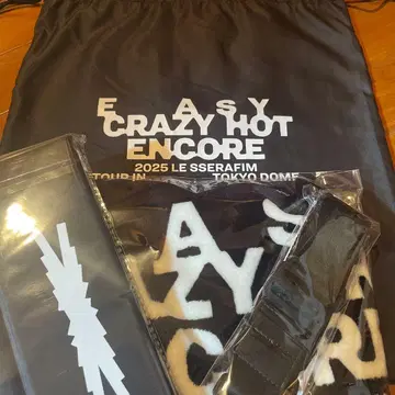 LE SSERAFIM 2025 TOUR VIP 특전 프리미엄