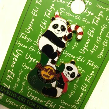 하드록 카페 우에노점 팬더 핑 배지