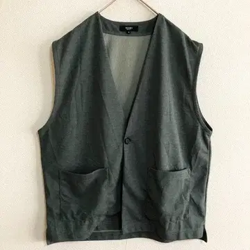 BEAMS HEART 올 패턴 폴리에스테르 슬리브리스 베스트