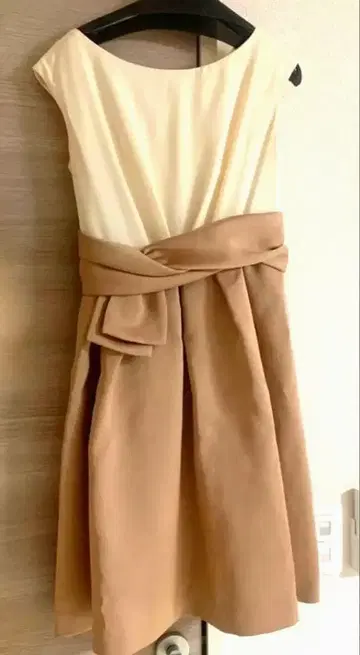 AIMER 결혼식 2차 모임 경사 바이컬러 원피스