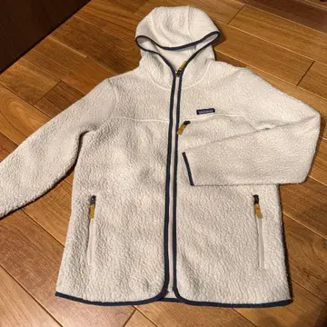 patagonia 플리스 자켓 화이트