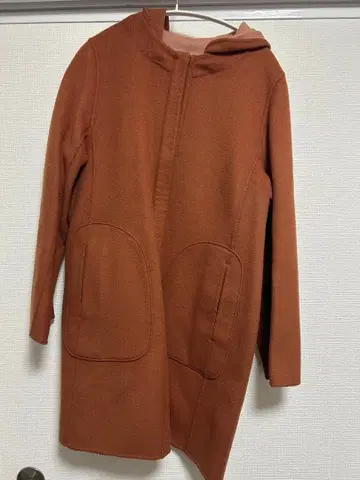 브라운 후드 부착 롱 코트 38