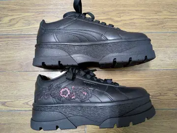 PUMA 우먼 리보 EMB 스니커즈 23.5cm