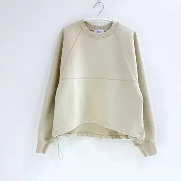 [ 컨디션 최상 ] emmi 에미 트레이닝복 맨투맨 베이지