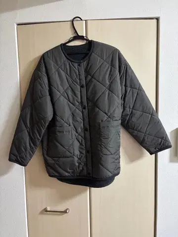 다크 그레이 퀼팅 자켓