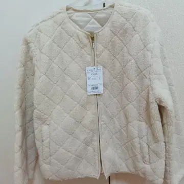 [택 포함 새상품] 프티 옹 플뢰르 보아 퀼팅 자켓