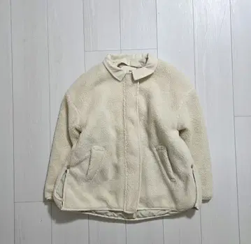 고베 래터스 플리스 자켓 크림색