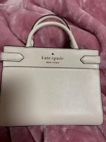 케이트 스페이드 숄더백 화이트