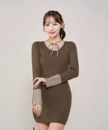 다리치 체크 미니 원피스 리본 니트 브라운