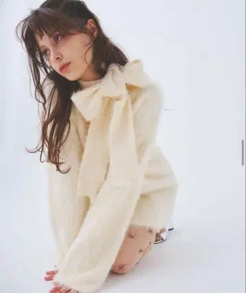 리본 머플러 니트 원피스 겨울 페리큐어 리본 니트 화이트