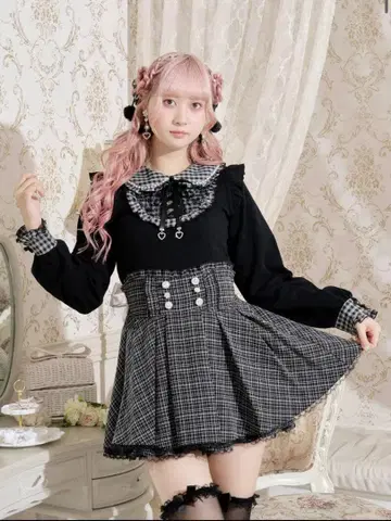 노에미 아가씨 하트 참 레이스업 티셔츠 긴팔 상의