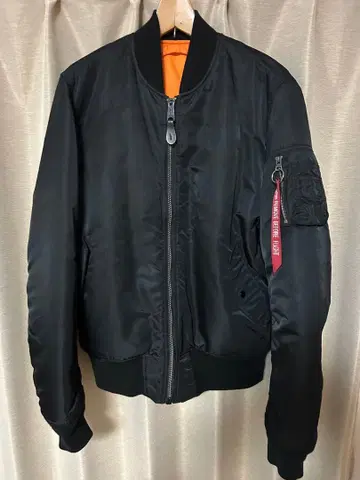 알파인더스트리즈 MA-1 플라이트 자켓 Japan 스펙