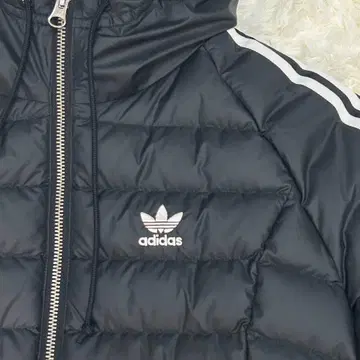 새상품급 아디다스 오리지널 슬림 다운 자켓 후드 부착 L