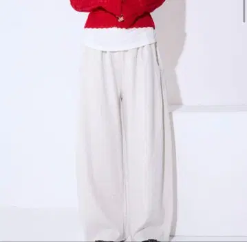 맨투맨 코쿤 턱 팬츠 지나시스 미사용 새상품 이번 시즌 신상