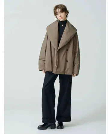 에부르 형태 다운 코트 사이즈 38