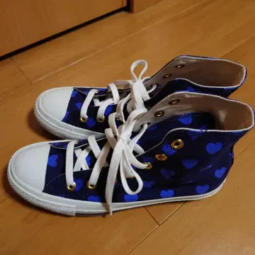 컨버스 하이컷 스니커즈