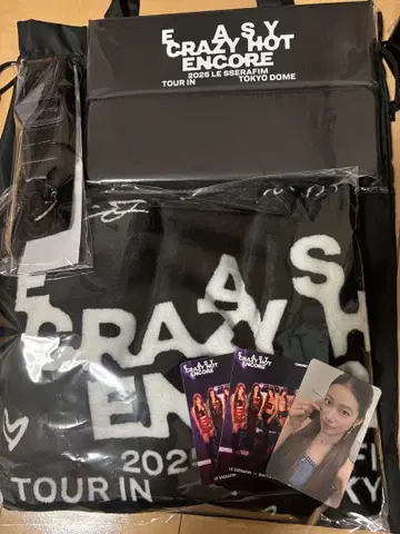 르세라핌 CRAZY HOT ENCORE 한정판 굿즈