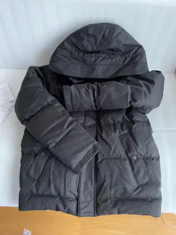 QUARTZ 다운 자켓