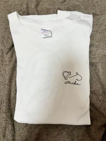 [유이카] 나는 외롭지 않아 롱 티셔츠 화이트 L