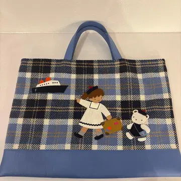 [레어 새상품급] 파밀리아 백 파밀리아쇼 2021 한정판 완판템