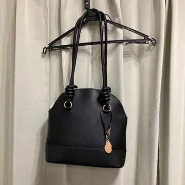 블랙 버킷백 숄더백 합성 피혁