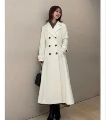 신데렐라 코트 정가 19,800엔 화이트