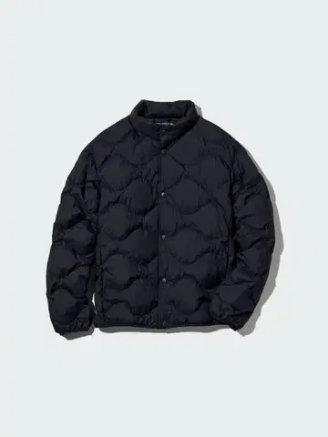 새상품급 유니클로 울트라 라이트 다운 웨이브 퀼트 자켓 블랙 L