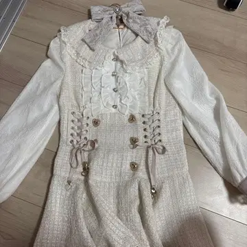 LIZLISA 메시지 리본 트위드 셋업 화이트