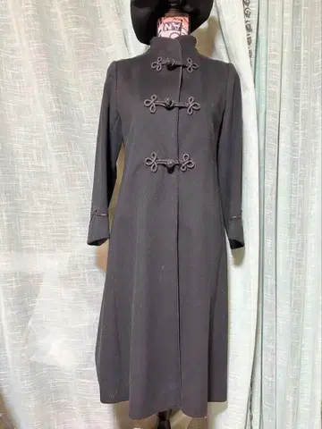 블랙 롱 코트 차이나 버튼