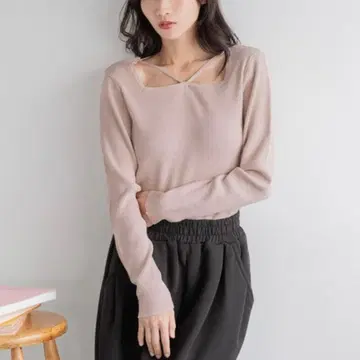 LOWRYSFARM 메니웨이 라메 니트 풀오버 핑크