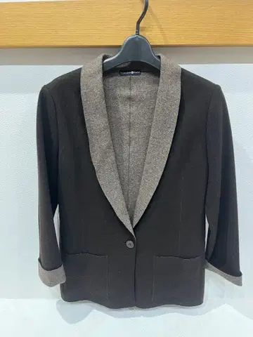 브라운 숏 자켓